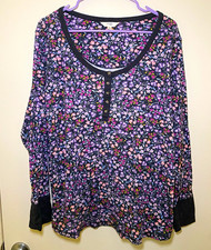 Terra & Sky Women’s Plus 3X Floral Knit Long Sleeve Henley Scoop Neck Top picture