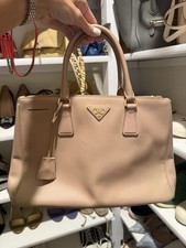 prada saffiano bag medium picture