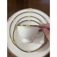 Wedgwood Cavendish  bone china 20 piece set of Five 4-piece place settings picture