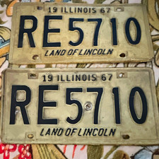 1967 Illinois License Plate Pair RE5710 