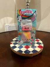 MGA Fluffie Stuffiez Mini Plush Pull Reveal Scented Dog Multicolor 4+ picture