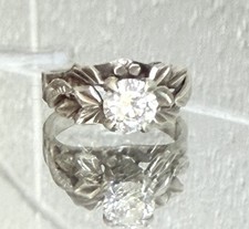 Mid Century Vintage Artisan Silver Carved Leaf Ring Sz. 4.5 Cubic Zirconia picture