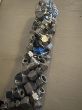 5 pounds of new/unused industrial tube fittings from SSP Duolok and Swagelok. picture