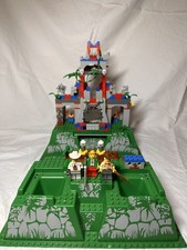 LEGO Adventurers: Amazon Ancient Ruins (5986). Almost finished. See description picture