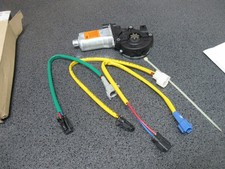 ACI 88367 Right Front/Rear Power Window Motor for Select Chevrolet Toyota Models picture