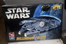 Star Wars AMT ERTL Deluxe Millennium Falcon Model 5x7 Movie Print Included NEW picture