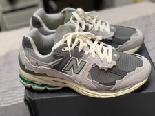 New Balance 2002R Protection Pack Grey Men Shoe M2002RDA picture