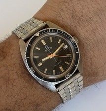 Vintage Solvil et Titus Skin Diver Watch 17J Mechanical Swiss 1960s 36mm Black picture