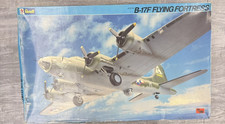 VINTAGE AIRCRAFT MODEL REVELL B17F FLYING FORTRESS NEW, OLD STOCK picture
