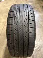 1 Tire Michelin Defender2 P225/55/17 101H All Season picture