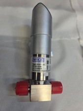 NEW Wika WUD-25 Ultra High Purity Transducer Flow Through with Display 52922629 picture