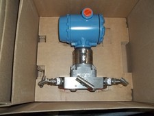 NIB ROSEMOUNT 3051S2CD2A2A11A1AE5M5 PRESSURE TRANSMITTER 3626 PSI MAX WP (DR2) picture