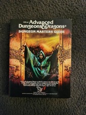 TSR Advanced Dungeons & Dragons Dungeon Masters Guide Miniature Very Nice picture