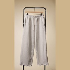 SKIMS Women’s Wide Leg Fleece Sweatpants Medium Light Heather Gray picture