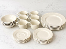 Vintage Wedgwood Hedge Rose 30 Pc Dinnerware Set Service for 6 England 1960s picture