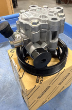 LEXUS LX470/LANDCRUISER 2002-2007 POWER STEERING PUMP RESERVOIR VANE 44310-60390 picture