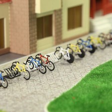 C8702 HO Scale 1:87 Bicycles 20pcs Bikes 4pcs Parking Racks Model Trains Layout picture