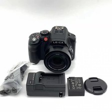 Leica V-LUX 4 12.1 MP 24x Zoom Digital SLR Camera with 4.5-108mm Zoom Lens picture
