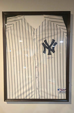 Derek Jeter Authentic Signed Yankees Jersy picture