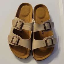 New Cushionaire Lane Womens Solid Lt Beige Leather Strappy Buckle Sandals 8M picture