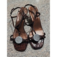 Vintage Brighton Kyoto Croc‑Embossed T‑Strap Sandals Silver Medallion Size 10 picture