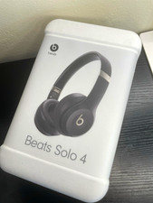 Beats by Dr. Dre Solo 4 Wireless Bluetooth On-Ear Headphones Black MUW23LL/A picture