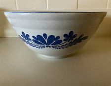 Vintage Pfaltzgraff medium nesting mixing bowl 8 in diameter picture