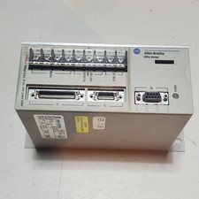 Allen Bradley Ultra Series 1398-DDM-005 Servo Drive with Cabling New Old Stock picture