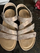 Clarks Women's Leather Sandal Size 10 picture