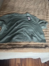 Under Armour Size XS Loose Short Sleeve Tee picture