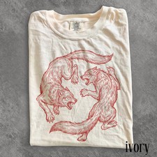 Vintage Wild Wolf Fighting Animal Comfort Tee picture