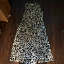 Maeve Black/White Floral V-Neck Sleeveless Midi A-Line Dress Rayon M picture