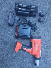 RIDGID RP 210 Copper press frame kit Includes ☆1/2 & 7/8 clamps☆Battery☆ Charger picture