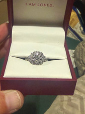 Helzberg Diamonds 10k White Gold Round Halo Diamond Engagement Ring Size 7. picture