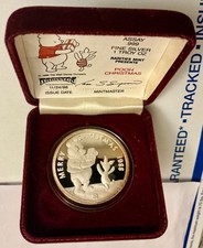 1988 WINNIE THE POOH - MERRY CHRISTMAS - 1 OZ .999 SILVER - RARITIES MINT - BOX picture