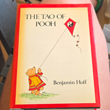 The Tao of Pooh Benjamin Hoff E. P. Dutton 1982 HC Illustrated Shepard picture