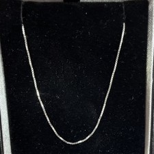 14kt white Solid Gold 1.46gm 18 inches Chain Necklace  (See Scale Photo) picture