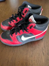 Nike Dunk High Size 3Y Black University Red picture