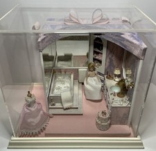 ARTISAN DOLLHOUSE MINIATURE BOUDOIR POWDER ROOM VANITY ROOM BOX INTRICATE OOAK picture