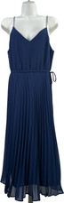 ASOS Women’s Blue Sleeveless Pleated V-Neck Midi Dress - 6 picture