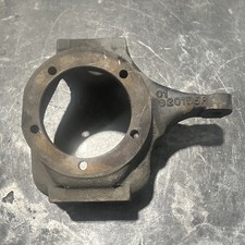 78-91 Ford F350 4X4 Dana 60 Steering Knuckle Kingpin RT Right Passenger Side picture