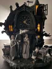 The Munsters Cuckoo Clock Bradford Exchange Limited Edition FULLY WORKING picture