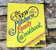 Vintage The New Pillsbury Family Cookbook Pillsbury Yellow HC Notebook 1973 USA picture