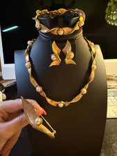 Vintage Bogoff Parure Set Gold Tone Necklace Earrings Bracelet Brooch Ribbons picture