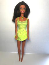 Vintage 1997 Mattel Sweetheart Barbie Doll Brunette Yellow Dress #18610 picture
