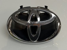 OEM 2006 - 2010 TOYOTA SIENNA Front Grille Emblem Badge w/ Base 75301-AE010 picture