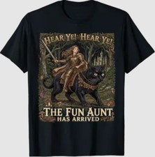 Funny Hear Ye Hear Ye The Fun Aunt Has Arrived Knight Cat T-Shirt picture
