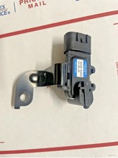 97-98 Toyota T100 Pickup Truck Fuel Vapor Pressure Sensor  89460-0W020 GENUINE picture