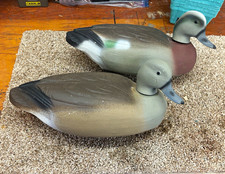 Brand new never used vintage Herters 63 Widgeon decoys picture