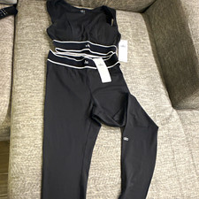 Alo Women’s 2-Piece Black Leggings & Sports Bra Set Size S Stretch Knit picture